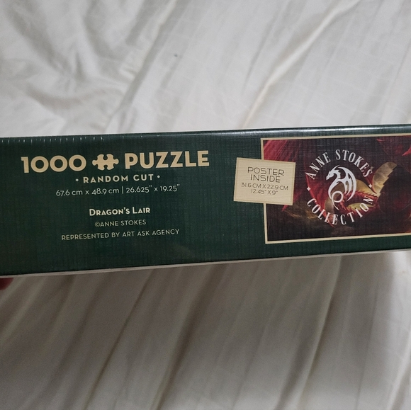 Dragons Layer 1000 peice puzzle brand new/sealed - Picture 2 of 2